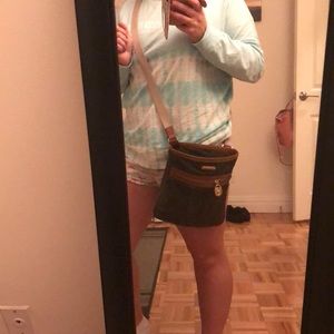 Michael kors hunter green crossbody bag